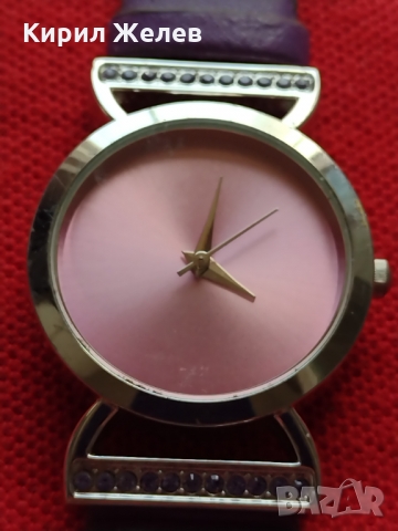 Стилен дамски часовник AVON QUARTZ много красив с кристали Сваровски - 7865, снимка 4 - Дамски - 36111068