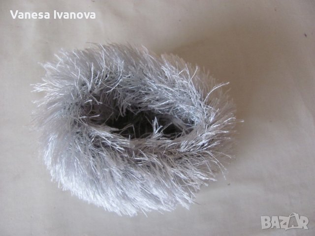 Нови аксесоари за коса - тип ластици - 2 вида