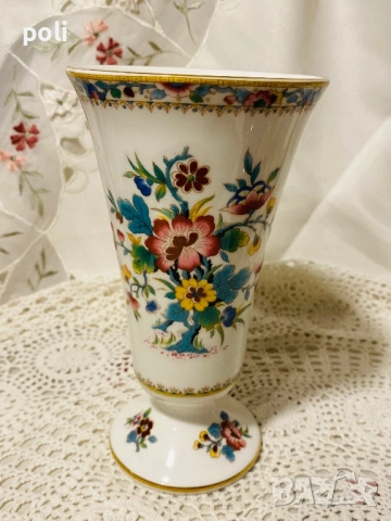 порцеланова ваза