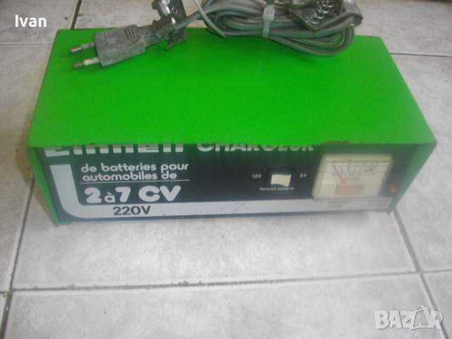 Немско 12 Волта Акумулаторно Зарядно-Старо Качество-Отлично-0-8 Ампера-Масивно-1кг-Einhell Chargeur, снимка 3 - Други инструменти - 44817407