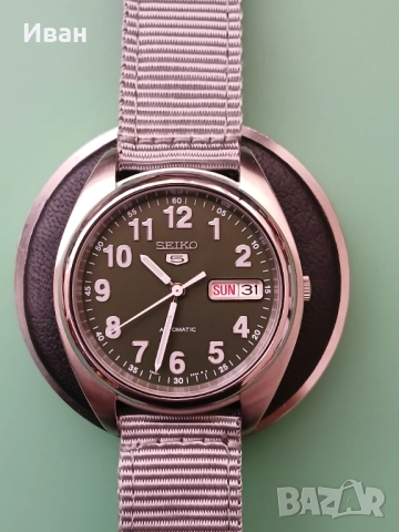 Часовник Seiko 5