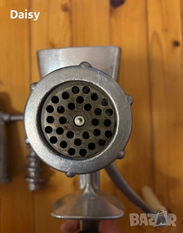 Ръчна мелачка за месо, снимка 2 - Месомелачки - 51965346