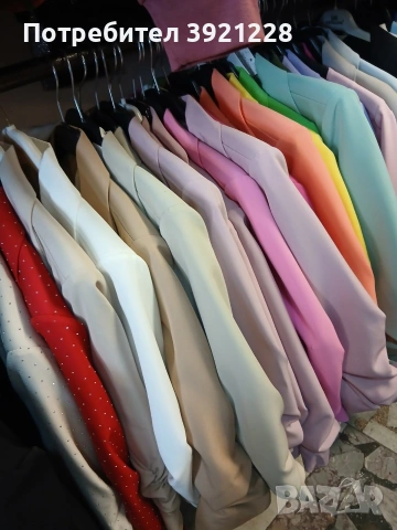 Дамско сако, снимка 2 - Сака - 53810384