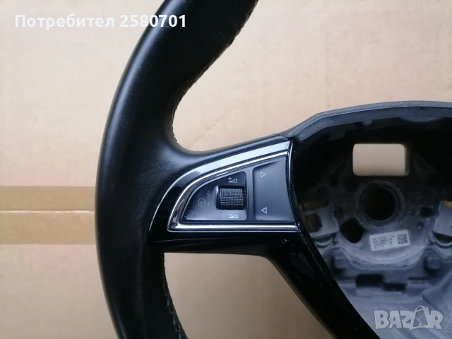 Продавам оригинален кожен мулти волан за Шкода Октавия 2016г , снимка 4 - Аксесоари и консумативи - 53477248