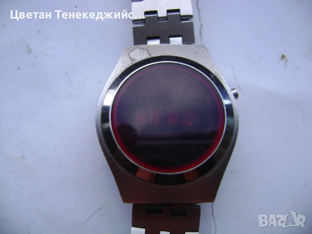 Продавам 5 броя кварцови часовника Casio,Quartz,Bratleboro,Buletronic, снимка 10 - Мъжки - 53112840