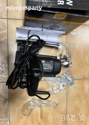 Ръчен циркуляр за плочки CAT DX55/1400w НОВ!!!, снимка 2 - Други инструменти - 50943100