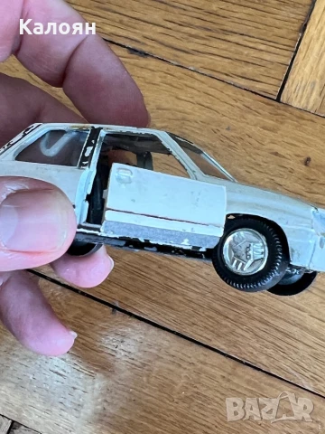 Количка произведена в западна Германия, модел Опел Корса , снимка 10 - Коли, камиони, мотори, писти - 50707770