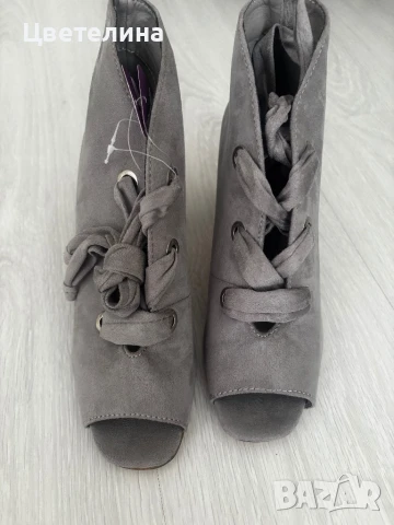 Полуотворени обувки , снимка 2 - Дамски обувки на ток - 50946073