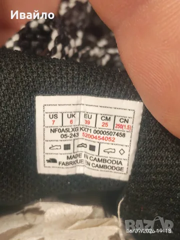 The North Face 39 номер, снимка 5 - Маратонки - 56110757