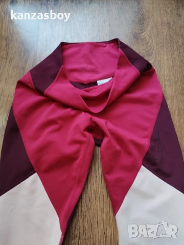 Nike Training - страхотен дамски клин XL 100% оригинал много добро състояние точни размери дължи, снимка 2 - Клинове - 50859199