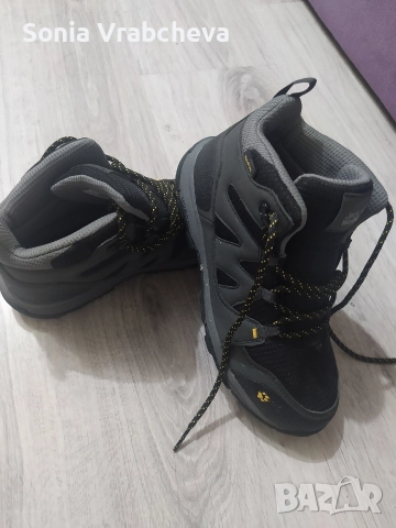 Маркови спортни обувки , снимка 2 - Детски боти и ботуши - 52907157