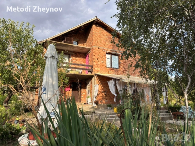 Двуетажна вила в село Йорданово, снимка 3 - Вили - 51737462