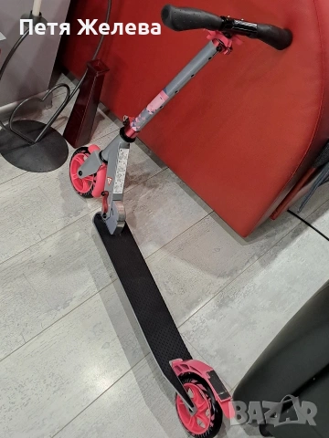 Детска сгъваема тротинетка , снимка 12 - Скутери и тротинетки - 53382716