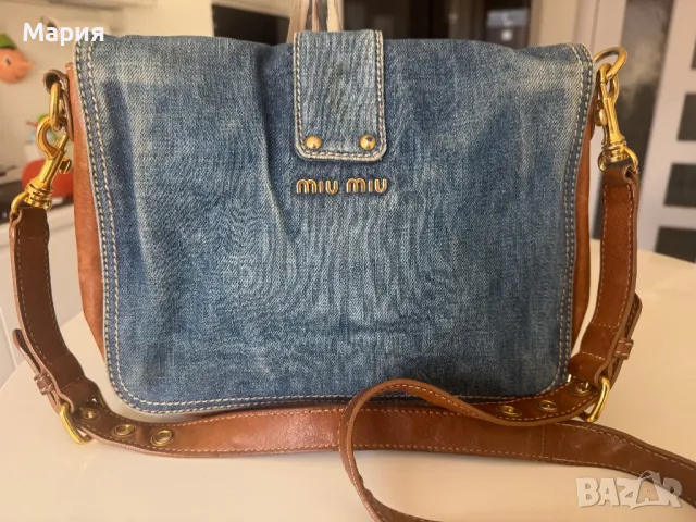 Много рядка оргинална MiuMiu чанта от деним, снимка 2 - Чанти - 49813406