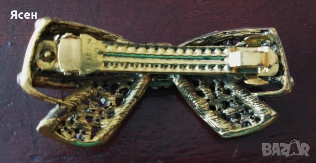 Красива брошка.Чехия., снимка 2 - Антикварни и старинни предмети - 53865717
