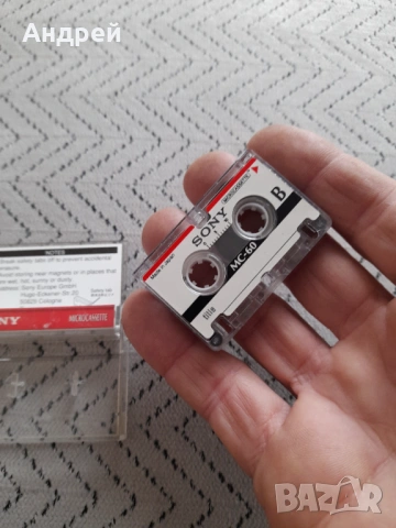 Стара микро касета Sony #2, снимка 4 - Други ценни предмети - 53385826