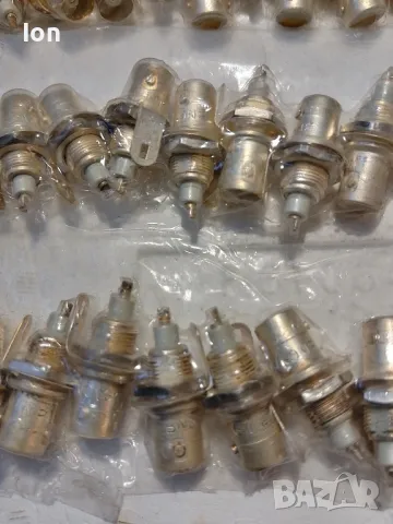 BNC 50ohms Unitra Terminal Block (BNC мъжки за кабел и женски с гайка за панел), снимка 3 - Друга електроника - 36345531