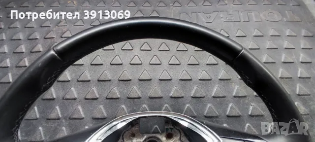 Продавам оригинален кожен мулти волан за Поло 2019г , снимка 5 - Аксесоари и консумативи - 49672209