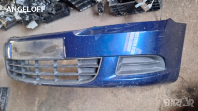 Skoda Octavia 2 Предна броня , снимка 2 - Части - 55938201