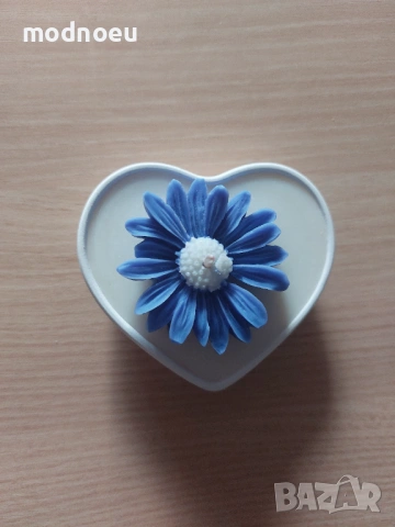 Свещ сърце с маргаритка, снимка 7 - Подаръци за жени - 53014458