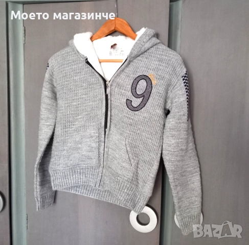 Нова мекичка и много топла плетена жилетка/връхна дреха с качулка, размер 134–140