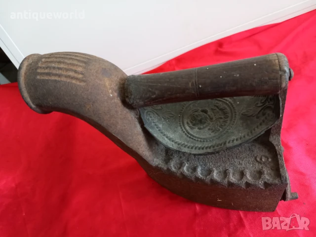 19Век Старинна ЮТИЯ с Комин на Въглища, снимка 2 - Антикварни и старинни предмети - 50816350