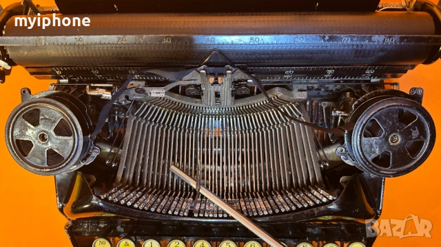 	Антична Пишеща машина Corona Four клавиатура старобългарски 1924 година.         , снимка 9 - Антикварни и старинни предмети - 53473267
