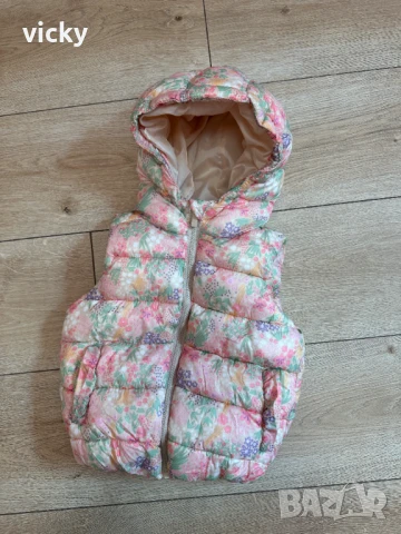 Цветен елек/грейка с флорални мотиви Reserved, размер 98