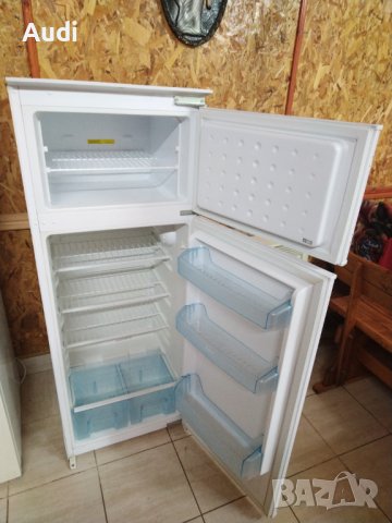 Хладилник с фризер за вграждане BEKO с обем 250 литра, снимка 1 - Хладилници - 40937892