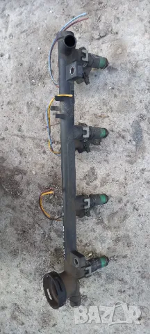 Дюзи бензин Renault Laguna II 1.8, снимка 2 - Части - 48837193