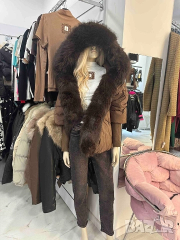 Яке с пухена яка и качулка  