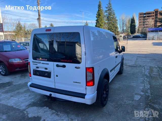 Форд Конект 1.8.90кс.Клима, снимка 4 - Автомобили и джипове - 53060620