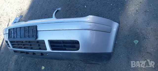 Предна броня VW Golf IV, снимка 4 - Части - 56155318