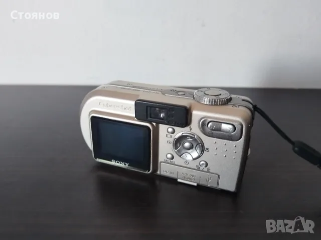 Камера SONY Cyber-shot DSC-P10 Japan , снимка 11 - Фотоапарати - 55986380