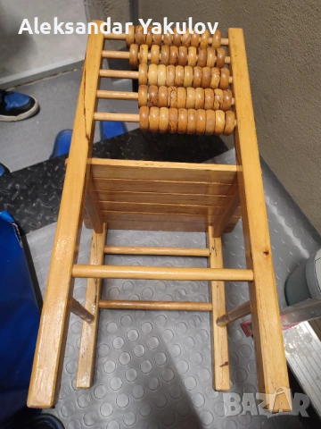 Продавам запазено ръчно правено дървено детско столче със сметало, снимка 4 - Столове - 53368226