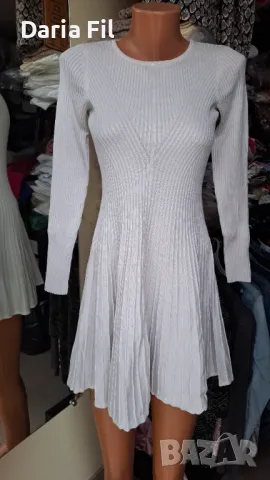 КРАСИВА бяла кукленска рокля от фино еластично плетиво 