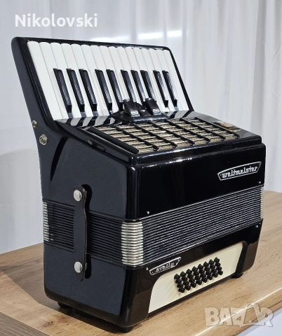 Акордеон Weltmeister Stella , снимка 3 - Акордеони - 52600809