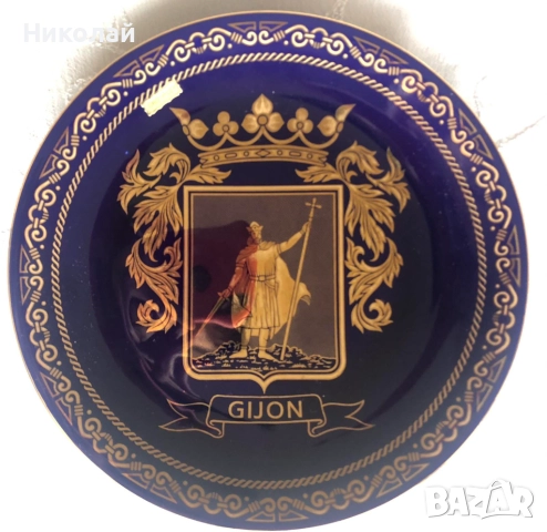 Порцеланови чинии син кобалт, декорирани с 22К злато, Хихон / Gijon и Прага, с поставки, нови, лот, снимка 12 - Колекции - 36404475