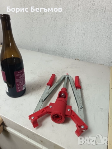 Затварачка – машина за коркови тапи, ръчна, снимка 3 - Домашни напитки - 52870947