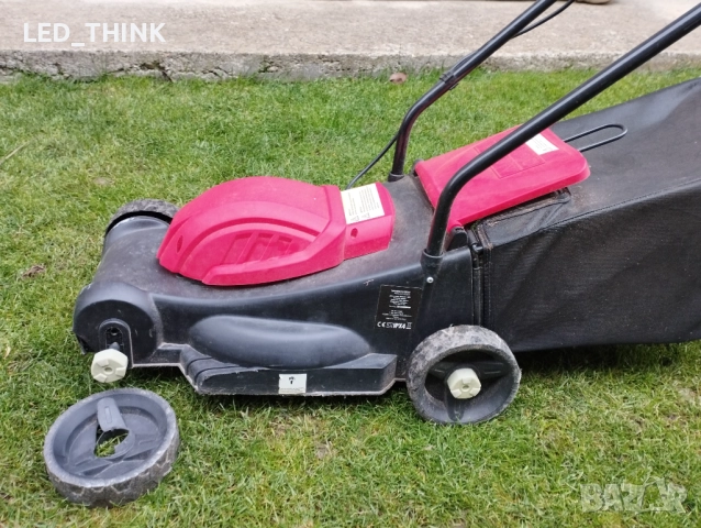 (за ремонт/части) Електрическа косачка 230V 1000W, снимка 3 - Градинска техника - 52085441