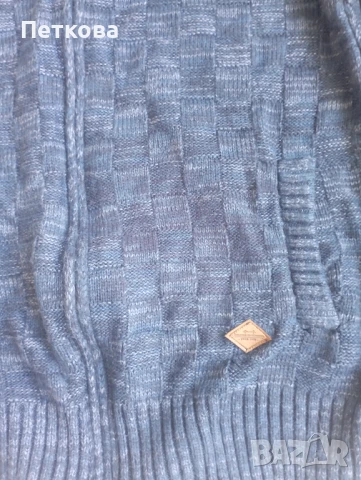 Почти нова мъжка жилетка с качулка , снимка 5 - Пуловери - 50497316