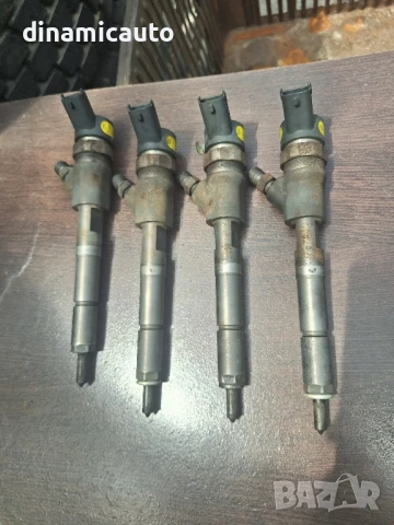 Дюзи за Toyota Yaris 1.4 D4D - Bosch 0 445 110 154, снимка 2 - Части - 50739006