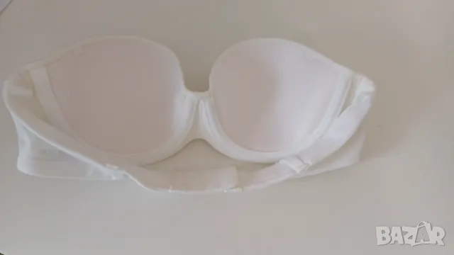 Бял сутиен Triumph 70 A, снимка 2 - Бельо - 48929768
