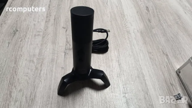 НАСТОЛЕН МИКРОФОН URAGE STREAM 750 HD ILLUMINATED