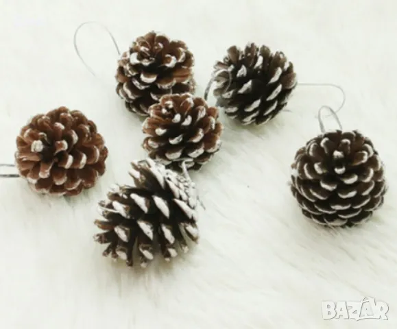 Комплект от 6 или 12 броя коледни шишарки, снимка 6 - Декорация за дома - 47943358