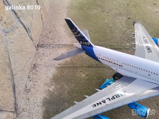 Стар самолет, снимка 3 - Антикварни и старинни предмети - 52176573