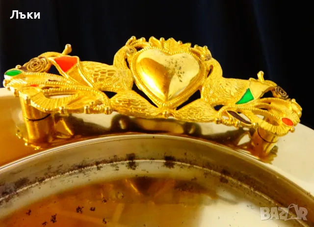 Посребрен поднос,пауни,позлатени дръжки. , снимка 2 - Антикварни и старинни предмети - 50194391