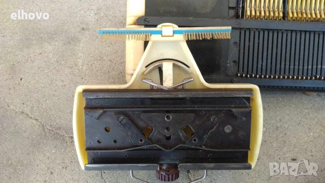 Ръчна плетачна машина, снимка 2 - Антикварни и старинни предмети - 41368907