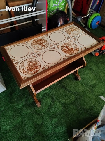 Старинна ретро масичка с колелца , снимка 5 - Антикварни и старинни предмети - 53405478