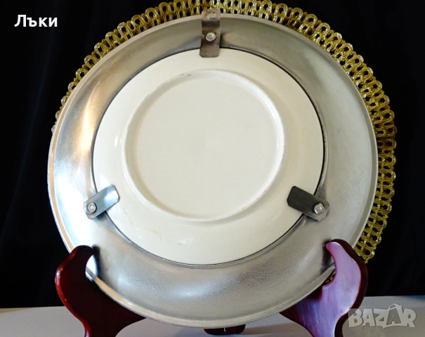 Рисувана порцеланова чиния с калаена рамка,пано. , снимка 5 - Антикварни и старинни предмети - 52504784